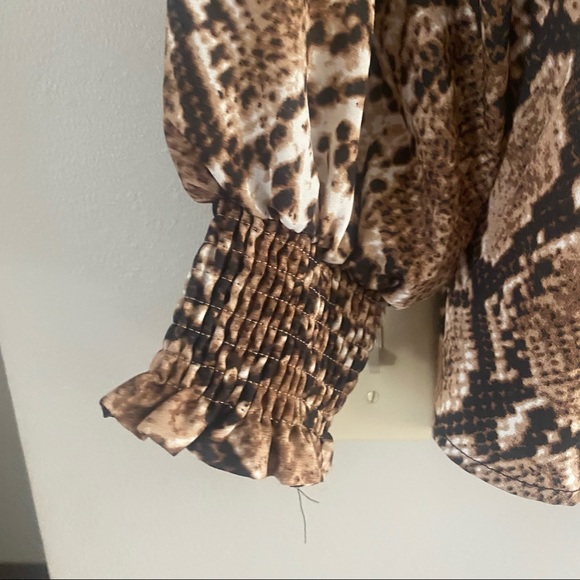 Animal print top - Picture 4 of 5